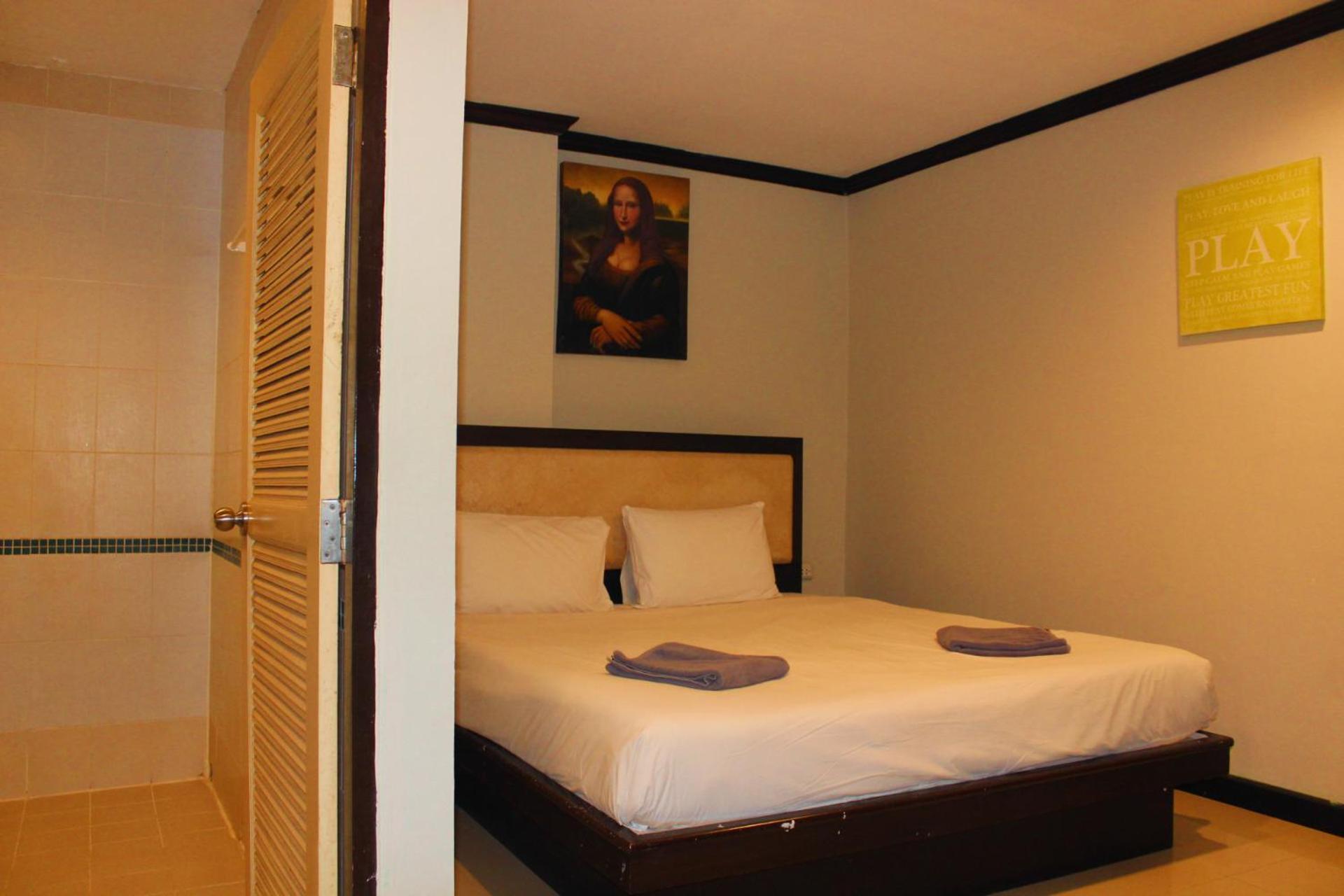 Khách sạn Hollywood Patong